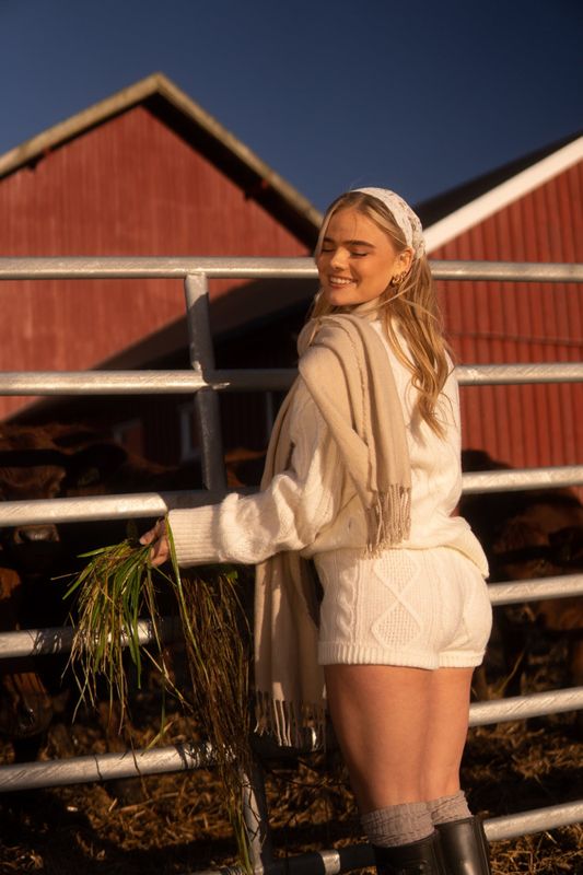 M-Brace, Sara, Strikket Sett, Off White